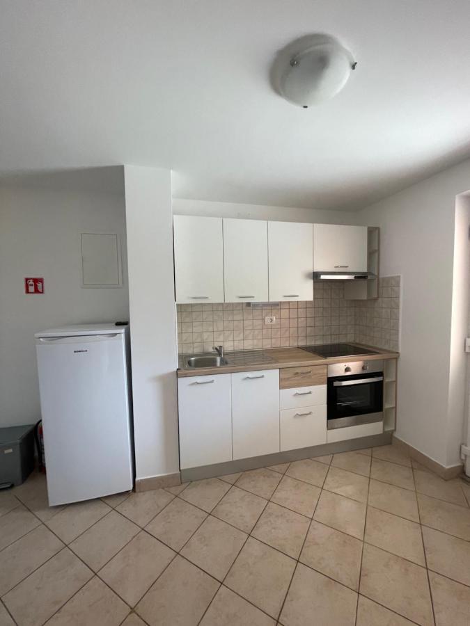 Appartamento Olive Nerezine Esterno foto